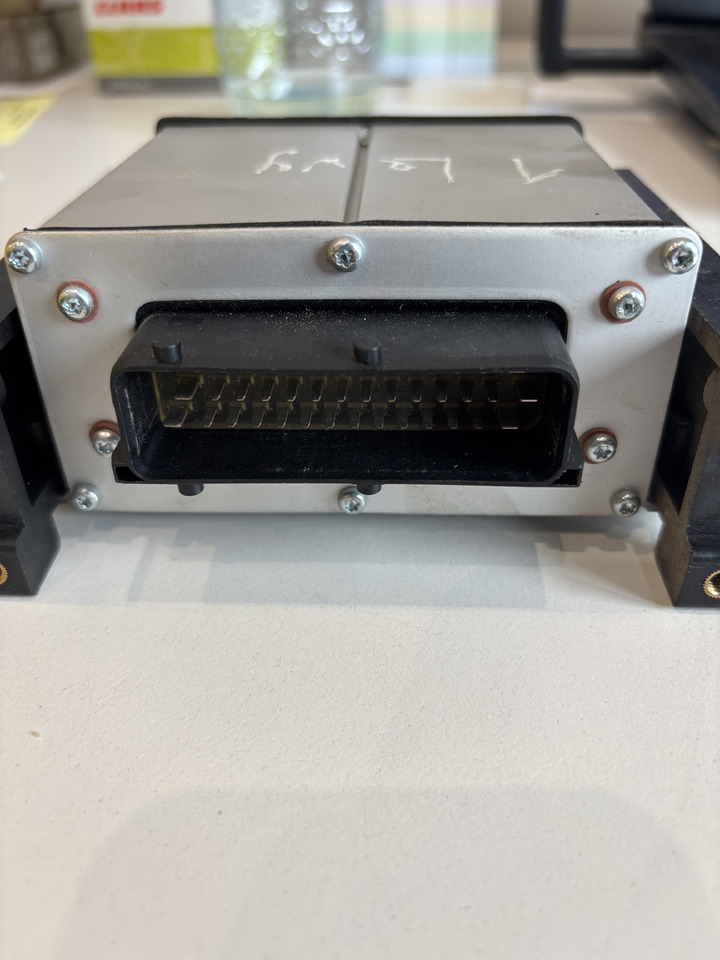 Claas Axion Arion C-MATIC - moduł sterownik ECU Auto5DC 4301385H02 - Блок за управление за Селскостопанска техника: снимка 2 Claas Axion Arion C-MATIC - moduł sterownik ECU Auto5DC 4301385H02 - Блок за управление за Селскостопанска техника: снимка 2