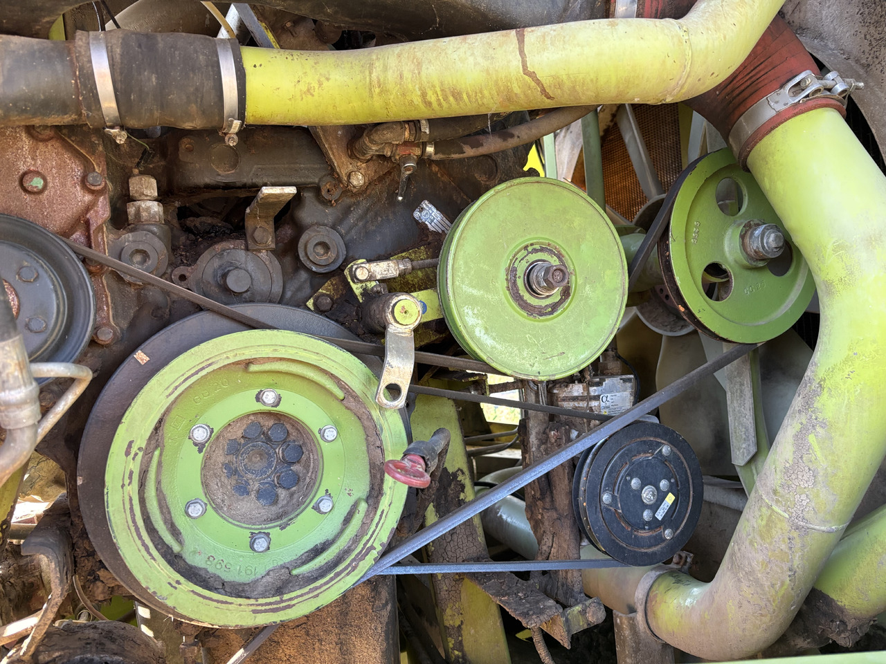 Claas Jaguar 840 Rolka Prowadząca 00 0077 898 0   00 0090 634 0   0000778980   0000906340 - Ремък за Селскостопанска техника: снимка 3 Claas Jaguar 840 Rolka Prowadząca 00 0077 898 0   00 0090 634 0   0000778980   0000906340 - Ремък за Селскостопанска техника: снимка 3