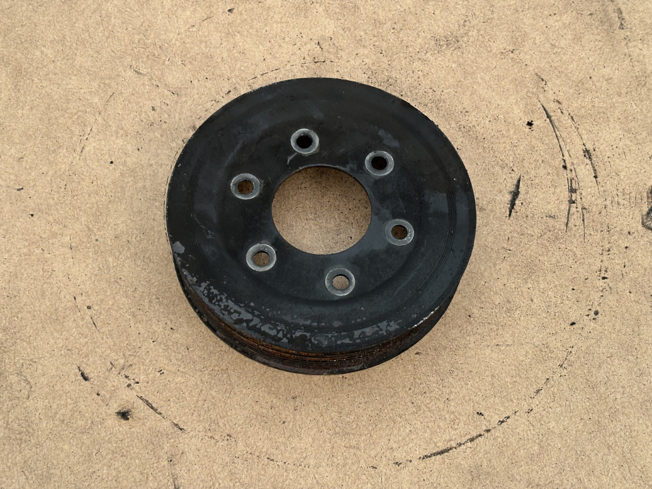 Claas LEXION 780 Koło Pasowe Silnika 9 pasków - Ремък за Зърнокомбайн: снимка 1 Claas LEXION 780 Koło Pasowe Silnika 9 pasków - Ремък за Зърнокомбайн: снимка 1