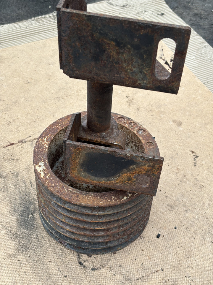 Claas Lexion 780 Koło Pasowe 7 rzędowe z mocowaniem - Ремък за Зърнокомбайн: снимка 3 Claas Lexion 780 Koło Pasowe 7 rzędowe z mocowaniem - Ремък за Зърнокомбайн: снимка 3