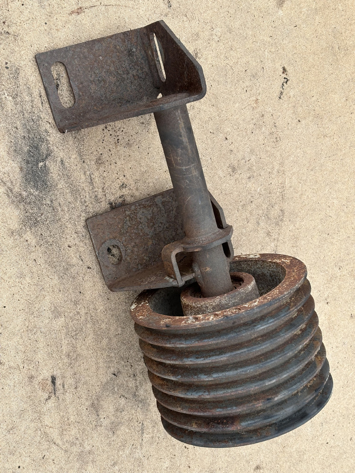 Claas Lexion 780 Koło Pasowe 7 rzędowe z mocowaniem - Ремък за Зърнокомбайн: снимка 2 Claas Lexion 780 Koło Pasowe 7 rzędowe z mocowaniem - Ремък за Зърнокомбайн: снимка 2