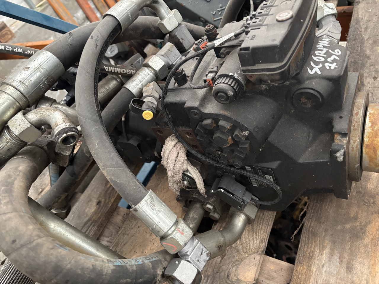 Claas Scorpion 736 Pompa Hydrauliczna - Хидравлична помпа за Селскостопанска техника: снимка 4 Claas Scorpion 736 Pompa Hydrauliczna - Хидравлична помпа за Селскостопанска техника: снимка 4