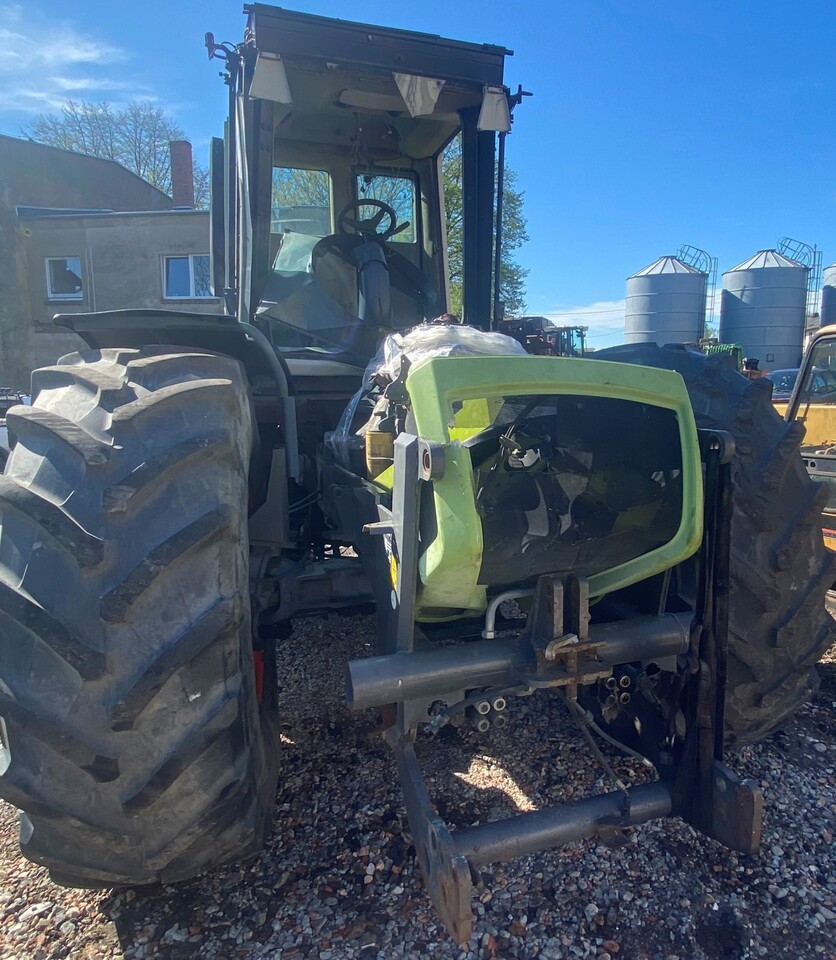 Claas Xerion 3300 Trac - Opony 650/85 R38 TRELLEBORG - Гума за Трактор: снимка 4 Claas Xerion 3300 Trac - Opony 650/85 R38 TRELLEBORG - Гума за Трактор: снимка 4