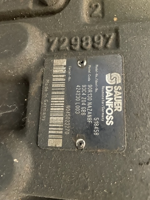Claas lexion hydrostat Sauer danfoss 90R130 - Хидравлика за Зърнокомбайн: снимка 1 Claas lexion hydrostat Sauer danfoss 90R130 - Хидравлика за Зърнокомбайн: снимка 1