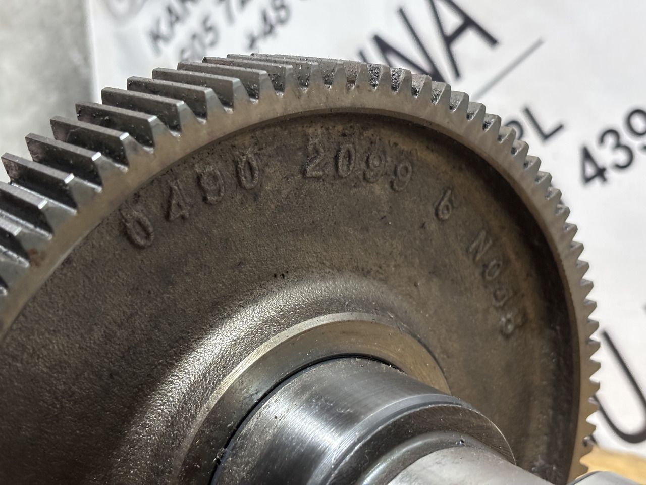 DEUTZ 04909274 04902099 TCD 2013 L6 4V / TCD 7.8 L6 Wałek Rozrządu - Разпределителен вал за Селскостопанска техника: снимка 2 DEUTZ 04909274 04902099 TCD 2013 L6 4V / TCD 7.8 L6 Wałek Rozrządu - Разпределителен вал за Селскостопанска техника: снимка 2