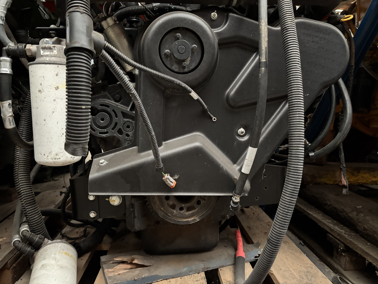 DEUTZ 3.6 75 KM (55.4 kW) Silnik CZĘŚCI Manitou MT1033TCD3.6L04 MT 1033 TCD 3.6 L04 C4DI90 - Двигател и части за Строителна техника: снимка 5 DEUTZ 3.6 75 KM (55.4 kW) Silnik CZĘŚCI Manitou MT1033TCD3.6L04 MT 1033 TCD 3.6 L04 C4DI90 - Двигател и части за Строителна техника: снимка 5