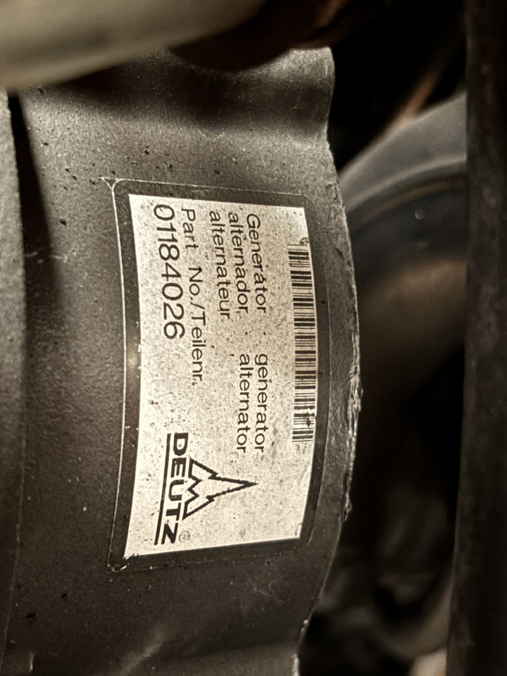 DEUTZ 3.6 75 KM (55.4 kW) Silnik CZĘŚCI Manitou MT1033TCD3.6L04 MT 1033 TCD 3.6 L04 C4DI90 - Двигател и части за Строителна техника: снимка 1 DEUTZ 3.6 75 KM (55.4 kW) Silnik CZĘŚCI Manitou MT1033TCD3.6L04 MT 1033 TCD 3.6 L04 C4DI90 - Двигател и части за Строителна техника: снимка 1