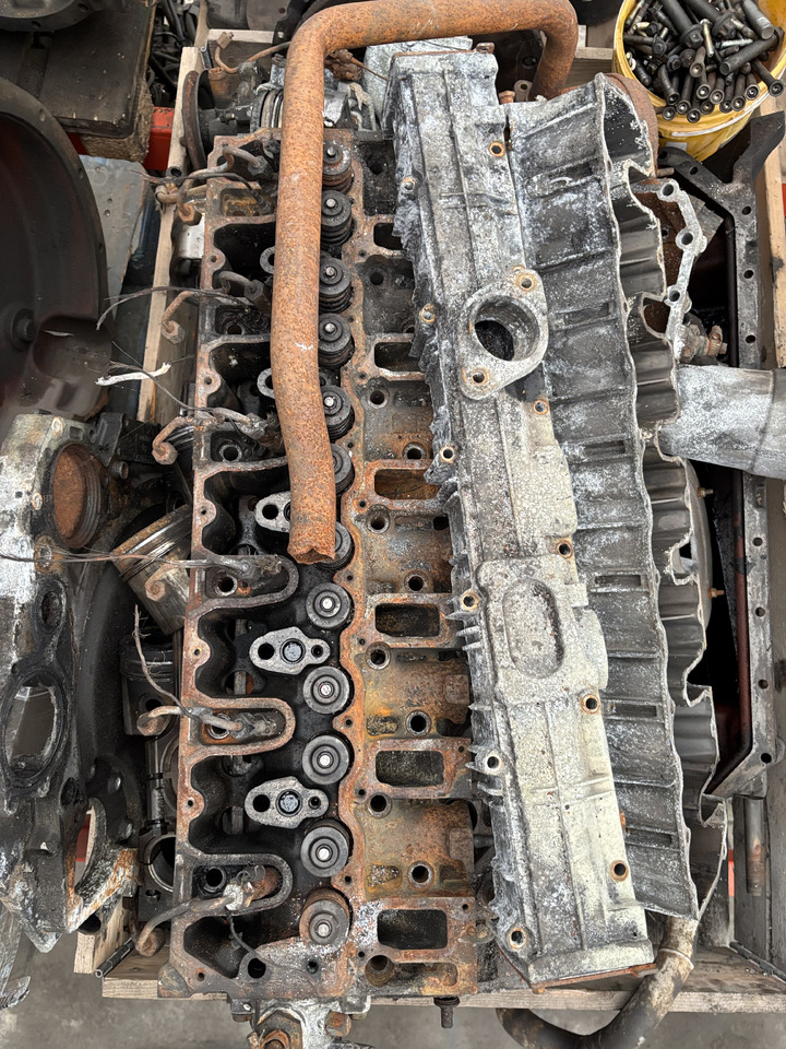 Deutz BF6M1012E Silnik Blok Pokrywa CZĘŚCI - Двигател и части за Строителна техника: снимка 3 Deutz BF6M1012E Silnik Blok Pokrywa CZĘŚCI - Двигател и части за Строителна техника: снимка 3