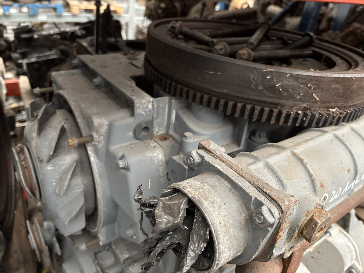 Deutz D2011L03 D 2011 L 03 36 kW (49,0 KM) Silnik Blok CZĘŚCI - Двигател и части за Строителна техника: снимка 3 Deutz D2011L03 D 2011 L 03 36 kW (49,0 KM) Silnik Blok CZĘŚCI - Двигател и части за Строителна техника: снимка 3