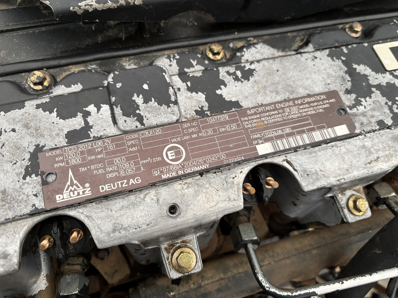 Deutz TCD 2012 L06 2V TCD2012L062V C3UI120 Silnik KOMPLETNY 04289543R GP1022511 - Двигател и части за Строителна техника: снимка 1 Deutz TCD 2012 L06 2V TCD2012L062V C3UI120 Silnik KOMPLETNY 04289543R GP1022511 - Двигател и части за Строителна техника: снимка 1