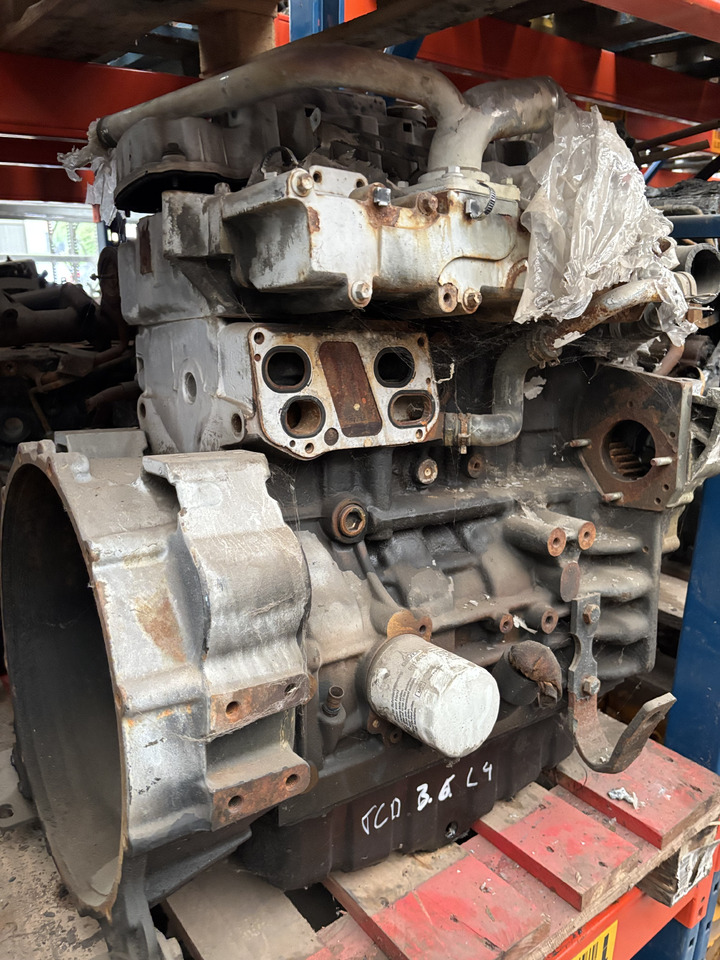 Deutz TCD 3.6 L4 85kW 114 KM Silnik Blok CZĘŚCI - Двигател и части: снимка 1 Deutz TCD 3.6 L4 85kW 114 KM Silnik Blok CZĘŚCI - Двигател и части: снимка 1