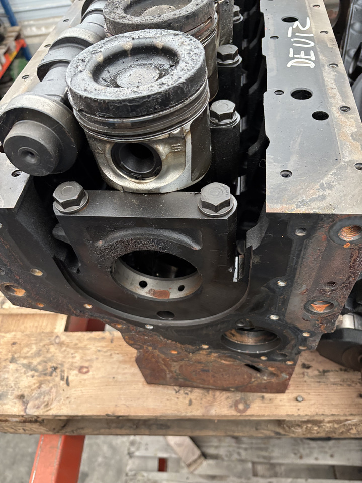 Deutz TCD 6.1 276 KM Fendt 820 Vario Silnik Blok Wał Tłoki CZĘŚCI 04508501R - Двигател и части за Селскостопанска техника: снимка 2 Deutz TCD 6.1 276 KM Fendt 820 Vario Silnik Blok Wał Tłoki CZĘŚCI 04508501R - Двигател и части за Селскостопанска техника: снимка 2