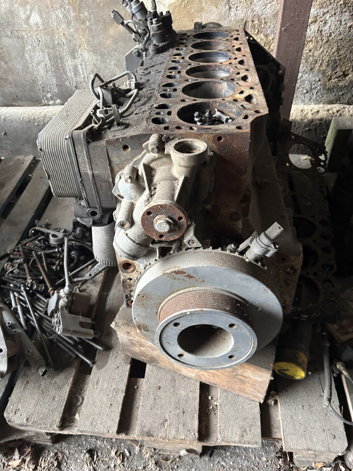 Deutz TCD 6.1 L6 Silnik Chłodnica Radiator Koło Pasowe Koło Zamachowe Głowica CZĘŚCI - Маховик за Селскостопанска техника: снимка 4 Deutz TCD 6.1 L6 Silnik Chłodnica Radiator Koło Pasowe Koło Zamachowe Głowica CZĘŚCI - Маховик за Селскостопанска техника: снимка 4