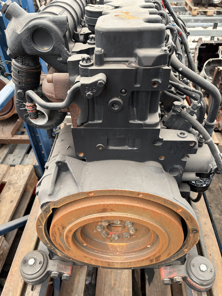 Deutz TD2011L04W TD 2011 L04 W Silnik Kompletny - Двигател за Строителна техника: снимка 3 Deutz TD2011L04W TD 2011 L04 W Silnik Kompletny - Двигател за Строителна техника: снимка 3