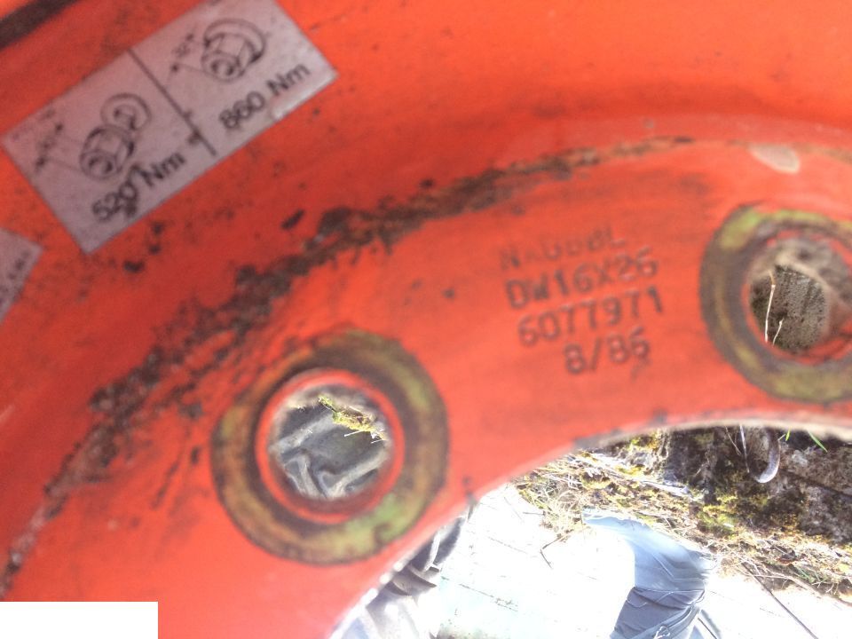 FELGA DW 16x26 , OPONA firestone 23.1 - 26 , Claas Dominator - Комплект колела за Селскостопанска техника: снимка 4 FELGA DW 16x26 , OPONA firestone 23.1 - 26 , Claas Dominator - Комплект колела за Селскостопанска техника: снимка 4