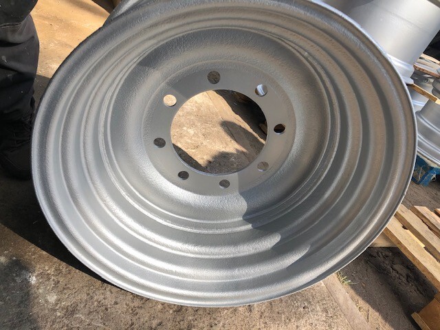 Felga 13x24 Merlo - Джанта за Подемно-транспортна техника: снимка 3 Felga 13x24 Merlo - Джанта за Подемно-транспортна техника: снимка 3