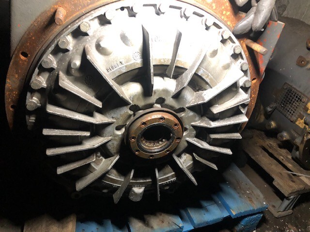 Fendt 312 LSA Turbo Sprzęgło - Съединител и части за Селскостопанска техника: снимка 1 Fendt 312 LSA Turbo Sprzęgło - Съединител и части за Селскостопанска техника: снимка 1