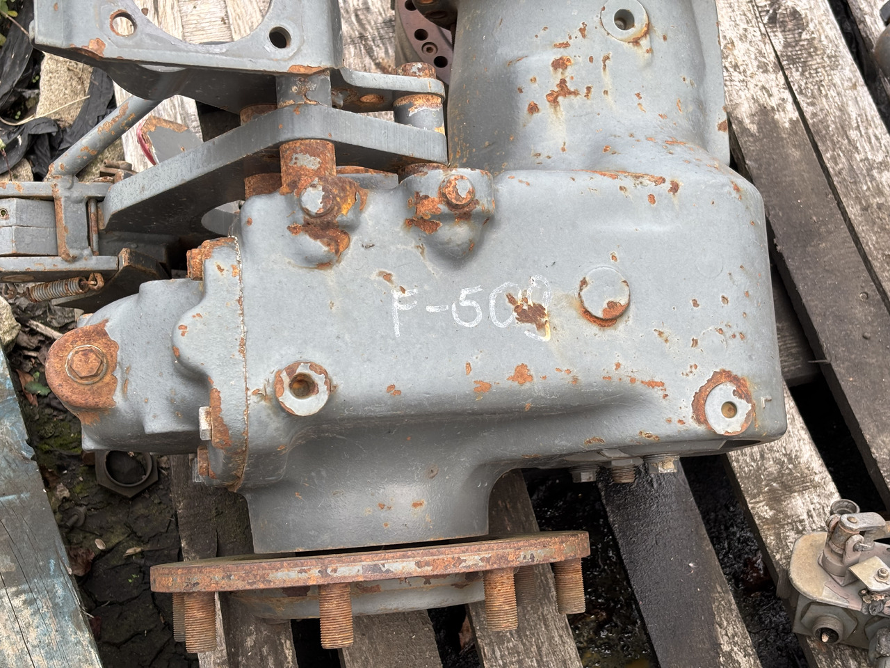 Fendt 509 510 512 Zwolnica Kompletne 380114150010 199110150050 199110150012 198100150050 - Ходов редуктор за Селскостопанска техника: снимка 3 Fendt 509 510 512 Zwolnica Kompletne 380114150010 199110150050 199110150012 198100150050 - Ходов редуктор за Селскостопанска техника: снимка 3