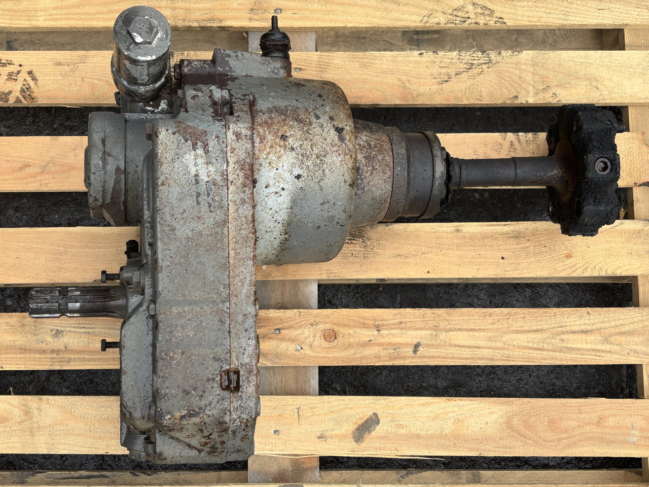 Fendt 700 712 714 716 800 818 820 COM1 COM2 Przedni WOM PTO Kompletny 716150200031 - Трансмисия за Селскостопанска техника: снимка 5 Fendt 700 712 714 716 800 818 820 COM1 COM2 Przedni WOM PTO Kompletny 716150200031 - Трансмисия за Селскостопанска техника: снимка 5