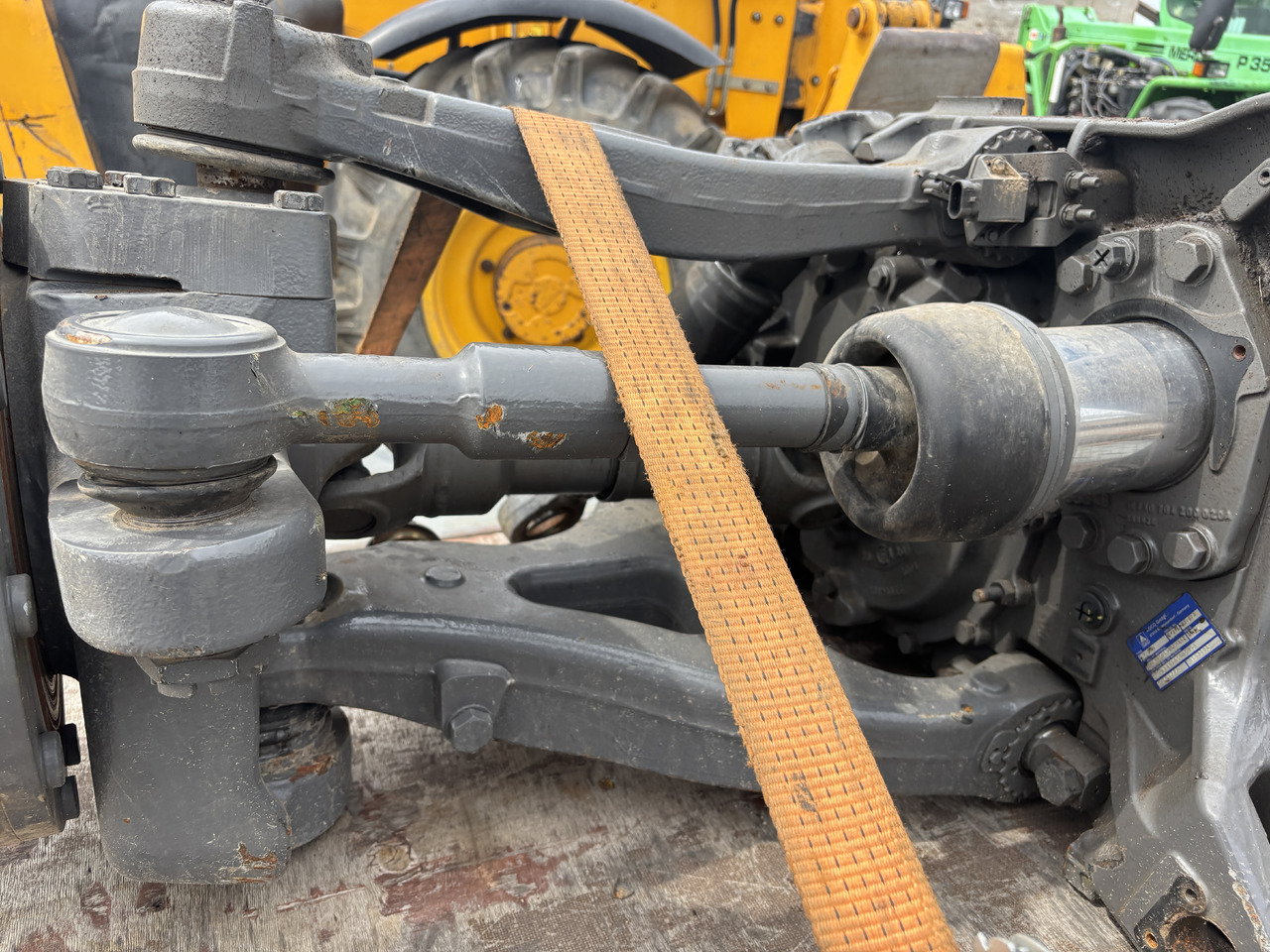 Fendt 936 939 Vario - most przedni CZĘŚCI - zwolnica zwrotnica obudowa siłownik 980/10141854 - Шенкел за Селскостопанска техника: снимка 4 Fendt 936 939 Vario - most przedni CZĘŚCI - zwolnica zwrotnica obudowa siłownik 980/10141854 - Шенкел за Селскостопанска техника: снимка 4