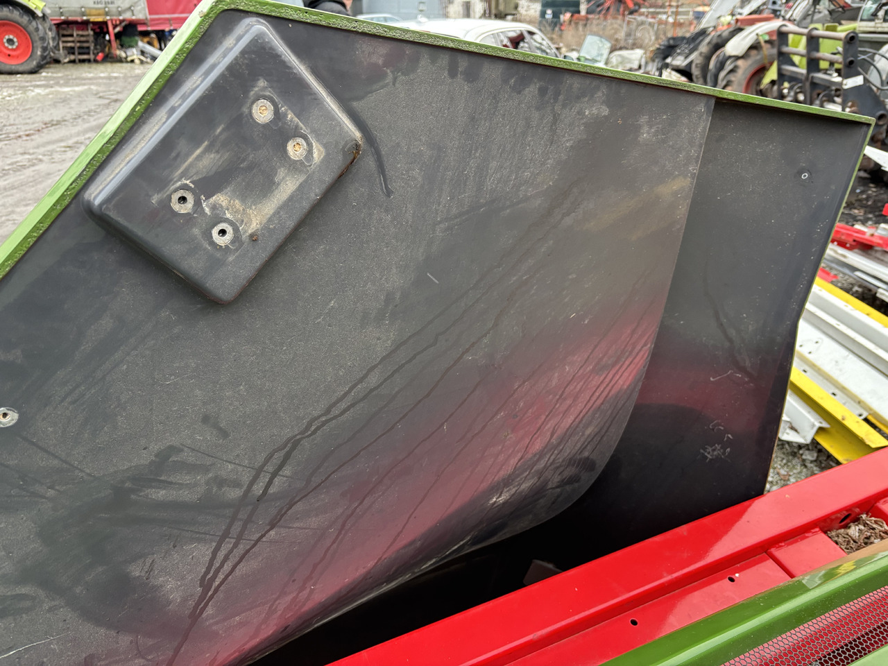 Fendt Katana 65 S4 650 Gen3 85 S4 Owiewka Prawa Obudowa Prawa Klapa H653500133142 - Каросерия и екстериор за Селскостопанска техника: снимка 5 Fendt Katana 65 S4 650 Gen3 85 S4 Owiewka Prawa Obudowa Prawa Klapa H653500133142 - Каросерия и екстериор за Селскостопанска техника: снимка 5