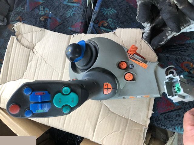 Fendt Vario TMS Joystick - Кабина и интериор за Селскостопанска техника: снимка 1 Fendt Vario TMS Joystick - Кабина и интериор за Селскостопанска техника: снимка 1