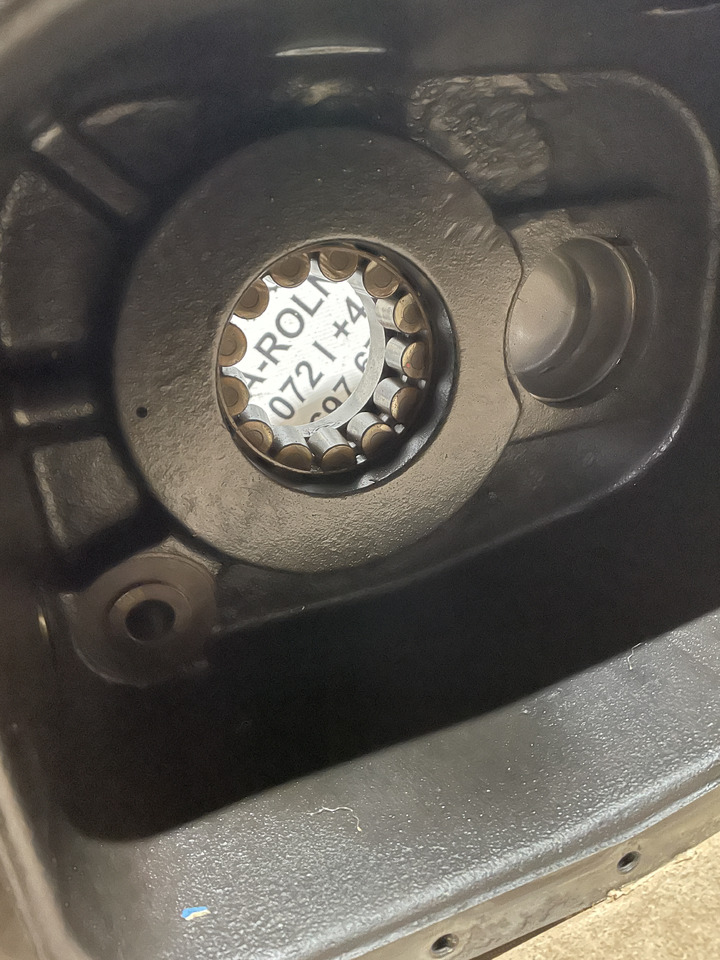 JCB Fastrac - obudowa sprzęgła 459/30141 - Съединител и части за Строителна техника: снимка 4 JCB Fastrac - obudowa sprzęgła 459/30141 - Съединител и части за Строителна техника: снимка 4