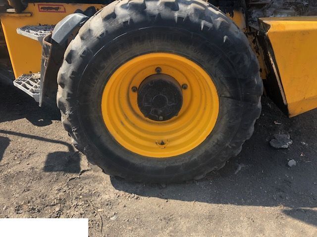 JCB - Koło ~ Opona 460/70 R24 - Felga 16x24 - Комплект колела за Подемно-транспортна техника: снимка 4 JCB - Koło ~ Opona 460/70 R24 - Felga 16x24 - Комплект колела за Подемно-транспортна техника: снимка 4