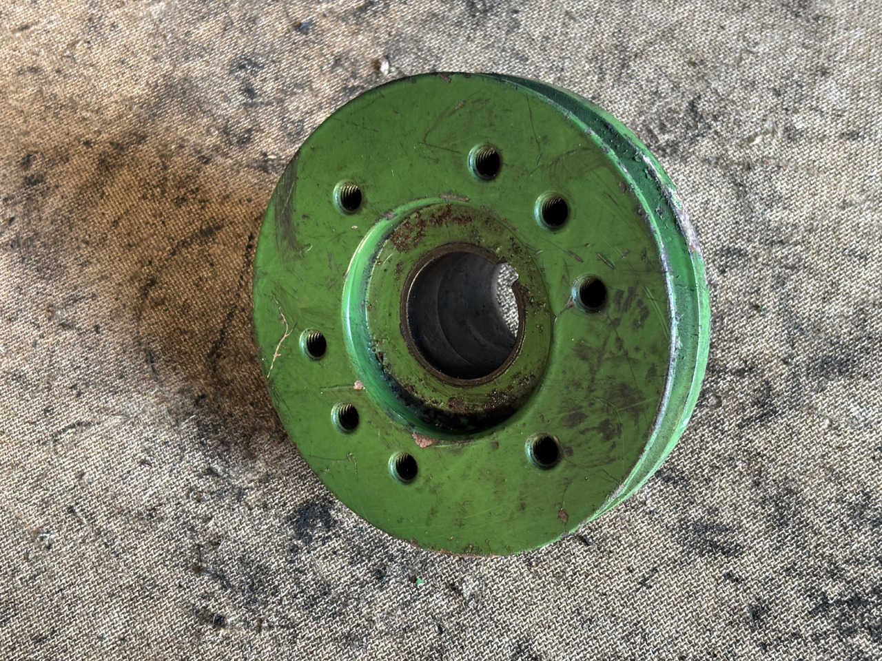 John Deere 1032 1042 1052 4045 Koło Prowadzące R96347 - Гумени - Ролки за Селскостопанска техника: снимка 3 John Deere 1032 1042 1052 4045 Koło Prowadzące R96347 - Гумени - Ролки за Селскостопанска техника: снимка 3