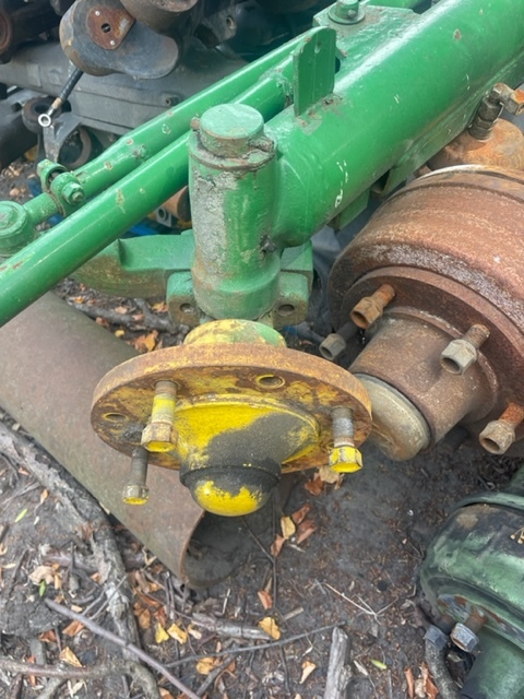 John Deere 1065 | 1075 - Zwrotnica | Piasta - Шенкел за Селскостопанска техника: снимка 4 John Deere 1065 | 1075 - Zwrotnica | Piasta - Шенкел за Селскостопанска техника: снимка 4