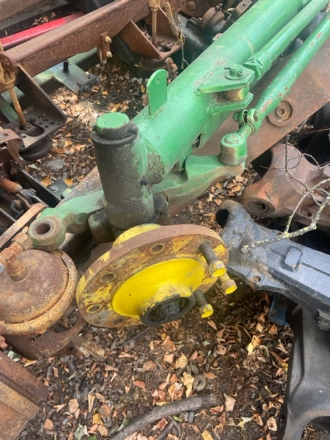 John Deere 1065 | 1075 - Zwrotnica | Piasta - Шенкел за Селскостопанска техника: снимка 1 John Deere 1065 | 1075 - Zwrotnica | Piasta - Шенкел за Селскостопанска техника: снимка 1