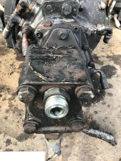 John Deere 3200 3215 3400 3415 - Pompa Hydrauliki - Хидравлична помпа за Селскостопанска техника: снимка 1 John Deere 3200 3215 3400 3415 - Pompa Hydrauliki - Хидравлична помпа за Селскостопанска техника: снимка 1