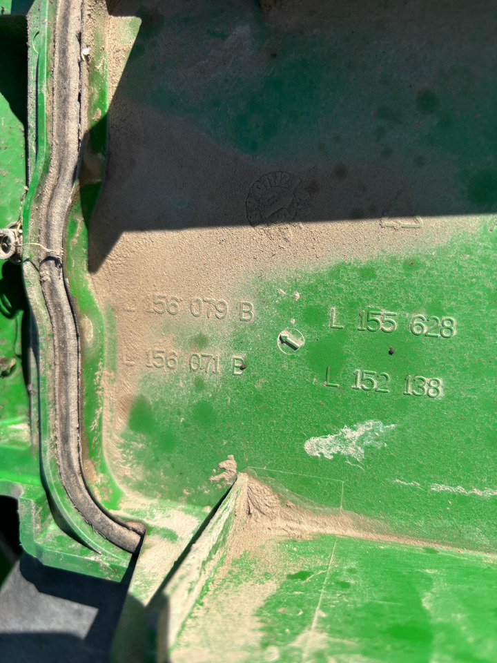 John Deere 6010 6200 6400 6510 Pokrywa obudowy filtra powietrza kabinowego AL153003 - Салонен филтър за Селскостопанска техника: снимка 3 John Deere 6010 6200 6400 6510 Pokrywa obudowy filtra powietrza kabinowego AL153003 - Салонен филтър за Селскостопанска техника: снимка 3