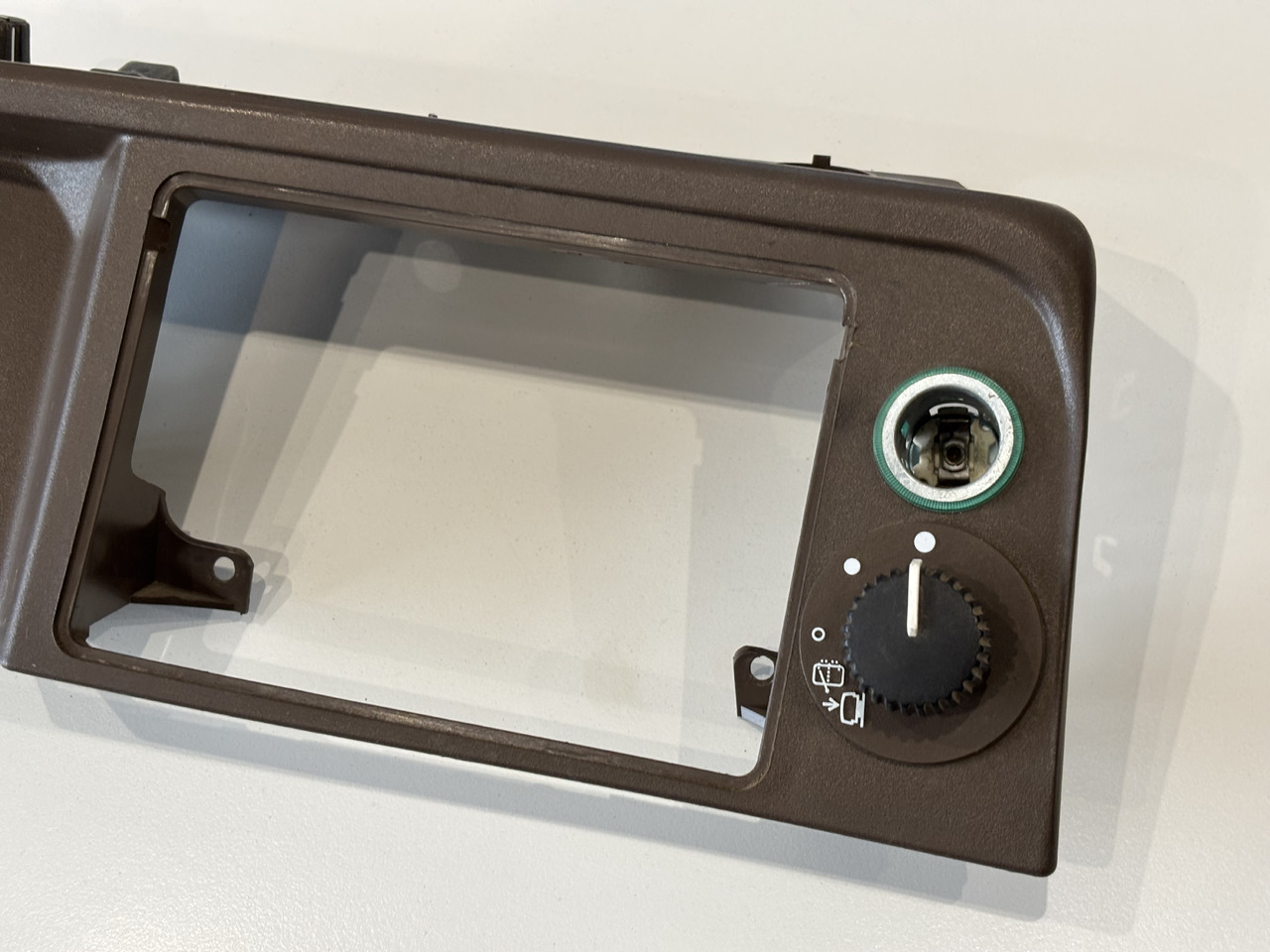 John Deere 6110 6210 Obudowa Ramka Mocowanie L165832 - Кабина и интериор за Селскостопанска техника: снимка 3 John Deere 6110 6210 Obudowa Ramka Mocowanie L165832 - Кабина и интериор за Селскостопанска техника: снимка 3