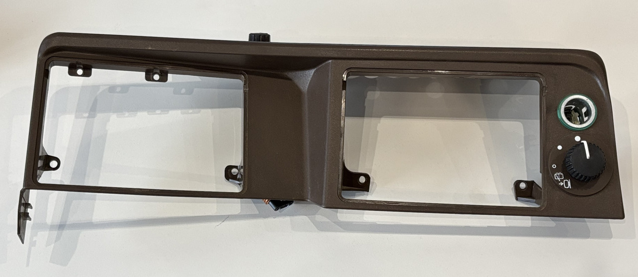 John Deere 6110 6210 Obudowa Ramka Mocowanie L165832 - Кабина и интериор за Селскостопанска техника: снимка 1 John Deere 6110 6210 Obudowa Ramka Mocowanie L165832 - Кабина и интериор за Селскостопанска техника: снимка 1