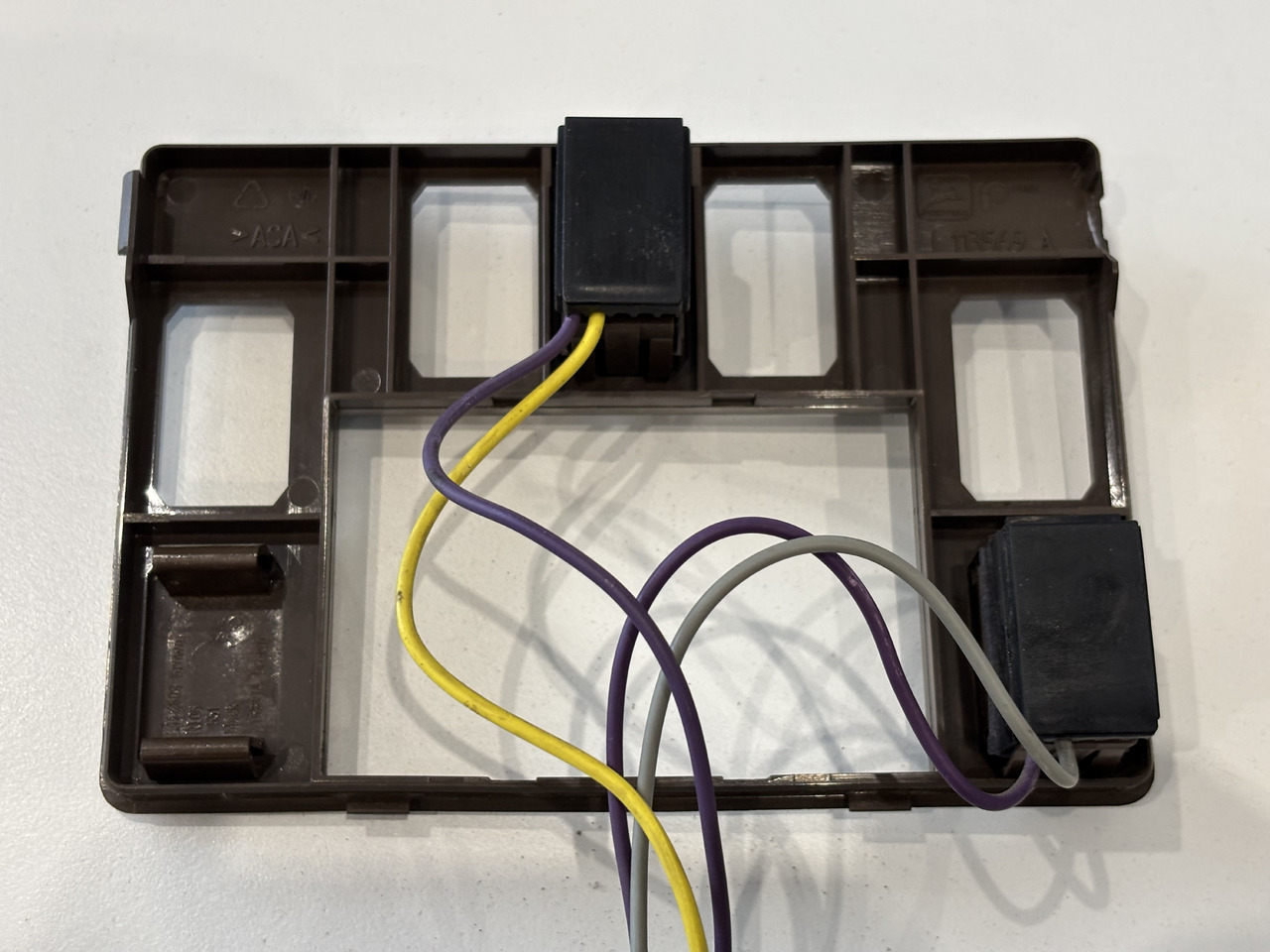 John Deere 6110 6210 Płytka Obudowa Ramka Włącznik Przełącznik L113569 AL114046 AL114047 - Кабина и интериор за Селскостопанска техника: снимка 2 John Deere 6110 6210 Płytka Obudowa Ramka Włącznik Przełącznik L113569 AL114046 AL114047 - Кабина и интериор за Селскостопанска техника: снимка 2