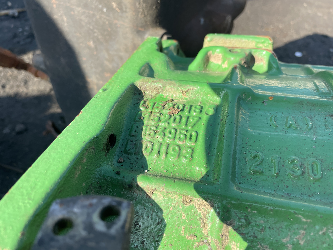 John Deere 6120 6220 6320 6420 6520 6620 - obudowa skrzyni biegów L154950 - Скоростна кутия и части за Трактор: снимка 2 John Deere 6120 6220 6320 6420 6520 6620 - obudowa skrzyni biegów L154950 - Скоростна кутия и части за Трактор: снимка 2