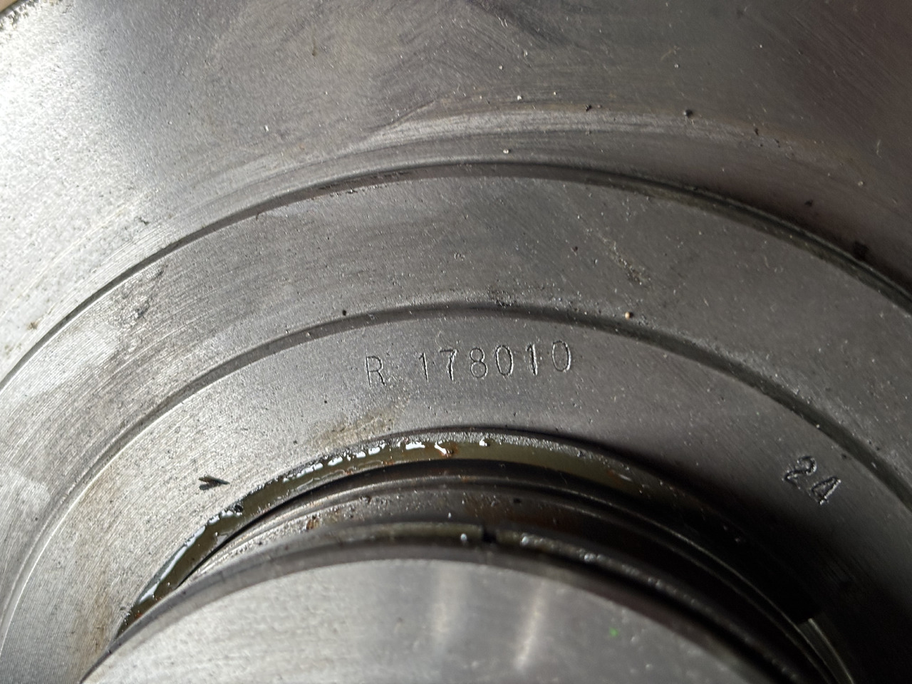 John Deere 6140 6150 Kosz Sprzęgła WOM KOMPLET R178010 R129767 - Съединител и части за Селскостопанска техника: снимка 3 John Deere 6140 6150 Kosz Sprzęgła WOM KOMPLET R178010 R129767 - Съединител и части за Селскостопанска техника: снимка 3