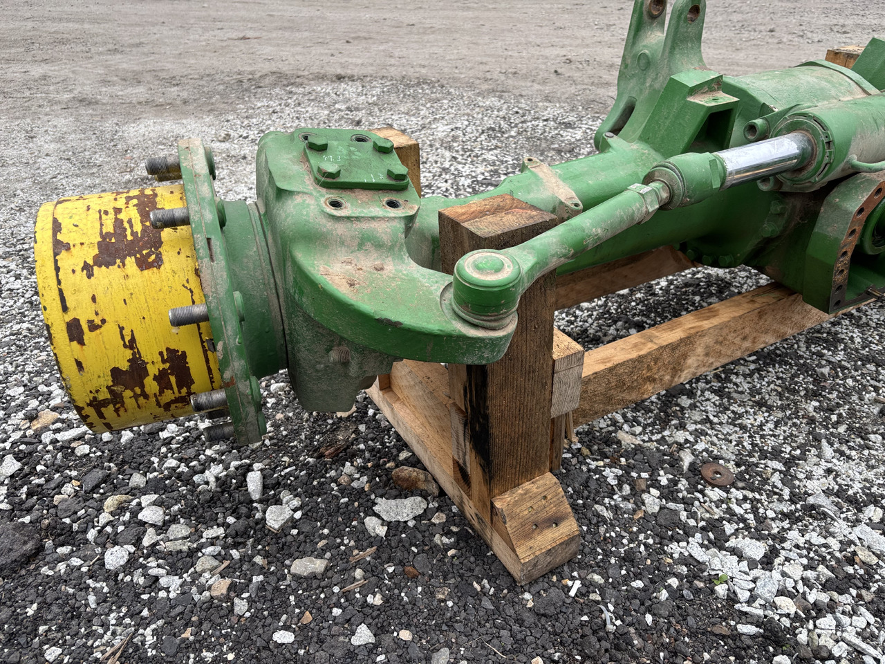 John Deere 6175 6195 6215 6R 175 195 215 Obudowa Zwrotnicy L216965 - Шенкел за Селскостопанска техника: снимка 1 John Deere 6175 6195 6215 6R 175 195 215 Obudowa Zwrotnicy L216965 - Шенкел за Селскостопанска техника: снимка 1