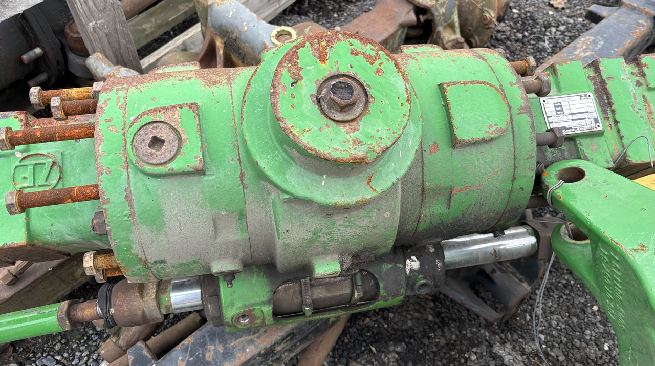 John Deere 6200 6400 Oś Przednia AZ71001 Most Przedni Zwolnica Zwrotnica Pochwa CZĘŚCI - Ходов редуктор за Селскостопанска техника: снимка 3 John Deere 6200 6400 Oś Przednia AZ71001 Most Przedni Zwolnica Zwrotnica Pochwa CZĘŚCI - Ходов редуктор за Селскостопанска техника: снимка 3