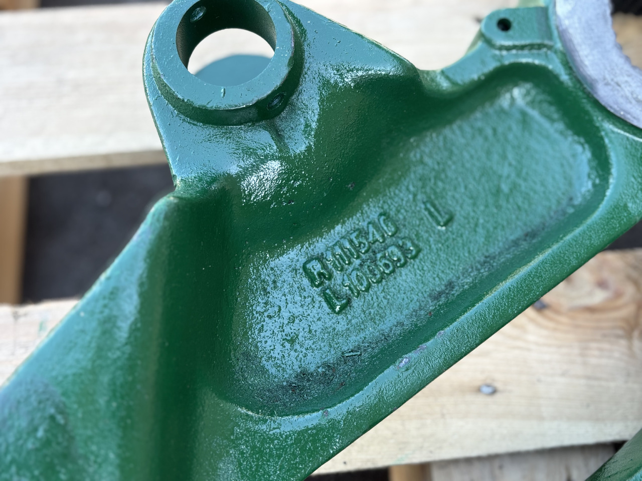 John Deere 6800 6900 7000 Wałek + ramiona podnośnika komplet R126713 L100694 - Реактивна щанга за Селскостопанска техника: снимка 4 John Deere 6800 6900 7000 Wałek + ramiona podnośnika komplet R126713 L100694 - Реактивна щанга за Селскостопанска техника: снимка 4