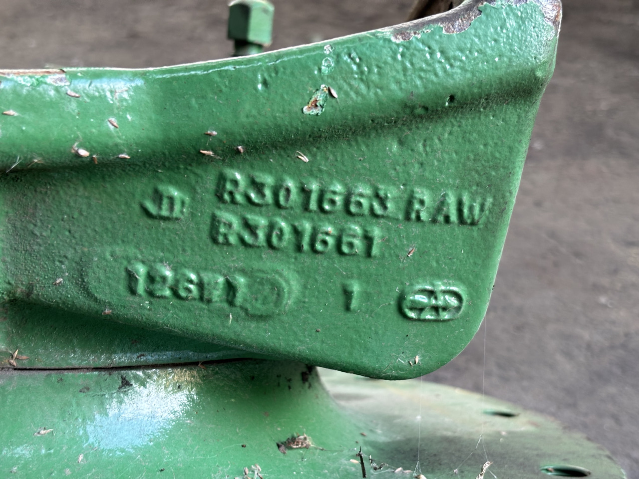 John Deere 7RXXX 7R330 7R 330 Zwrotnica Przegub Piasta R301661 RE592905 R135866 - Шенкел за Селскостопанска техника: снимка 4 John Deere 7RXXX 7R330 7R 330 Zwrotnica Przegub Piasta R301661 RE592905 R135866 - Шенкел за Селскостопанска техника: снимка 4