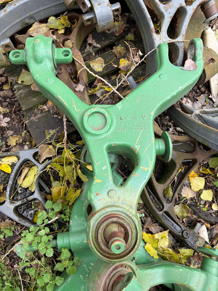 John Deere 8120 8220 8320 Lewy Prawy Wachacz R537611 R537610 - Окачване за Селскостопанска техника: снимка 1 John Deere 8120 8220 8320 Lewy Prawy Wachacz R537611 R537610 - Окачване за Селскостопанска техника: снимка 1