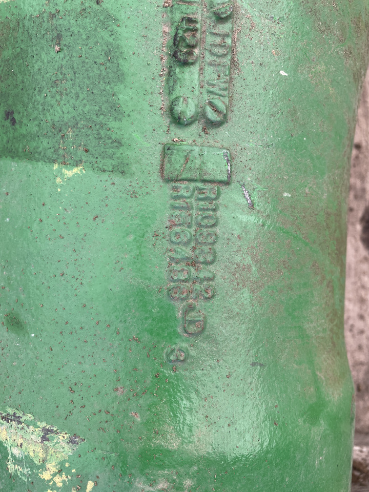 John Deere 8210 8310 8410 8230 8330 8430 - zwolnica - obudowa R156486 R108842 - Ходов редуктор за Селскостопанска техника: снимка 2 John Deere 8210 8310 8410 8230 8330 8430 - zwolnica - obudowa R156486 R108842 - Ходов редуктор за Селскостопанска техника: снимка 2