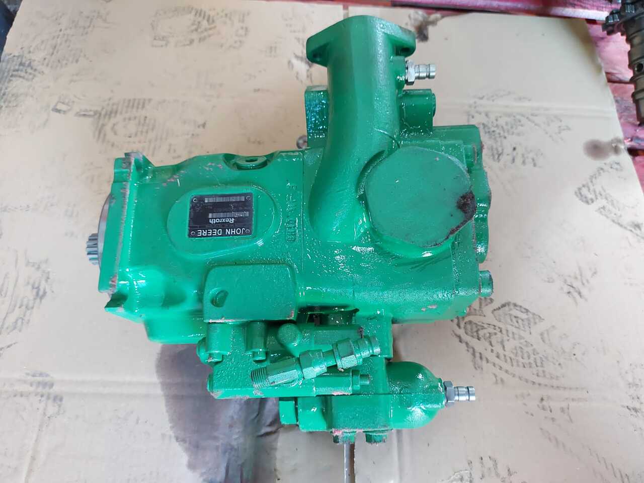 John Deere 8345r - Pompa Hydrauliki RE587646 - Хидравлична помпа за Селскостопанска техника: снимка 1 John Deere 8345r - Pompa Hydrauliki RE587646 - Хидравлична помпа за Селскостопанска техника: снимка 1