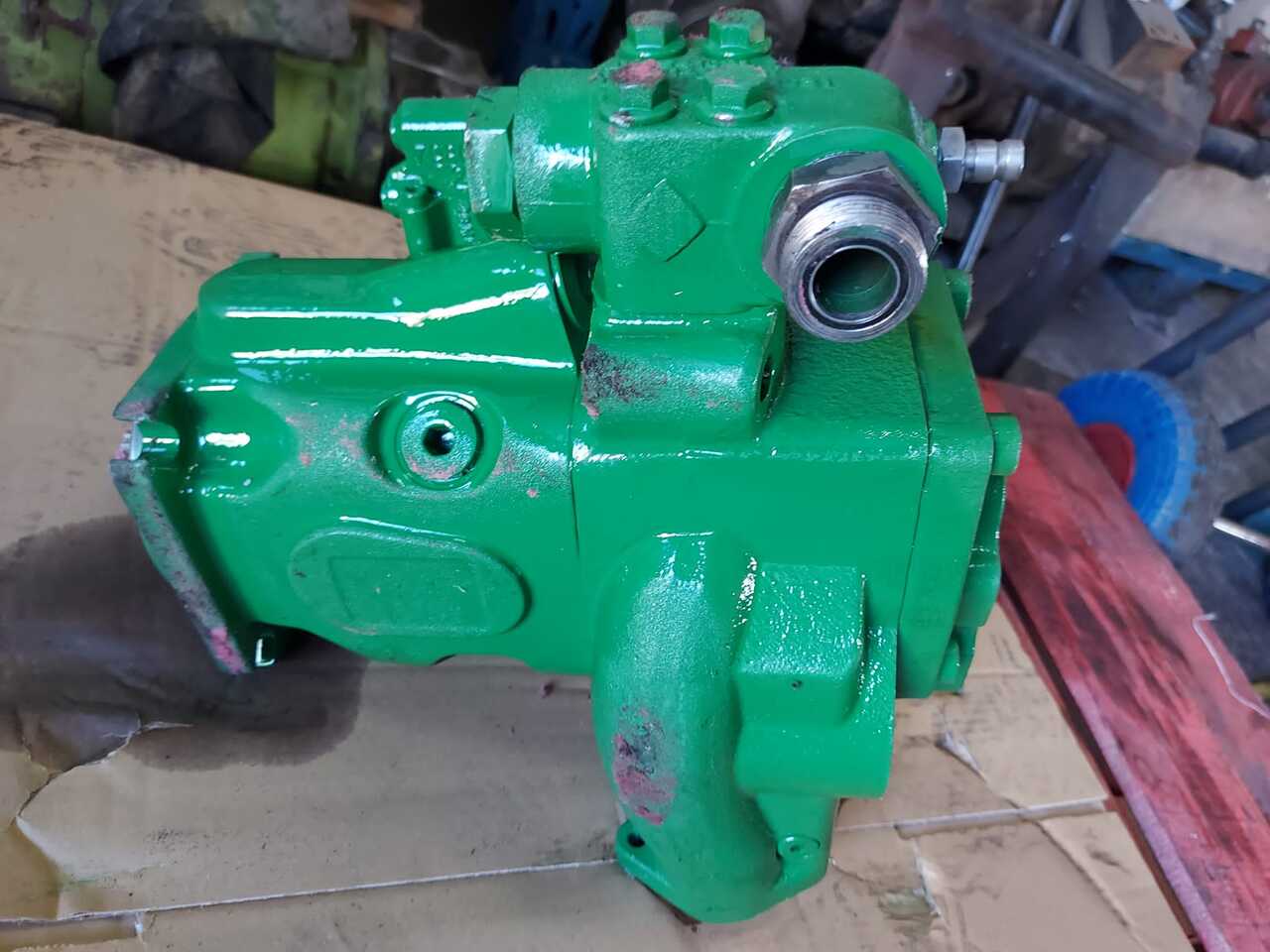 John Deere 8345r - Pompa Hydrauliki RE587646 - Хидравлична помпа за Селскостопанска техника: снимка 3 John Deere 8345r - Pompa Hydrauliki RE587646 - Хидравлична помпа за Селскостопанска техника: снимка 3