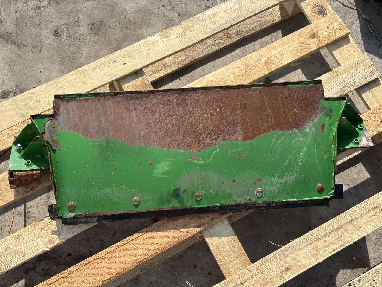 John Deere 8600 Kaptur Osłona Maska AXE46452 - Капо за Селскостопанска техника: снимка 5 John Deere 8600 Kaptur Osłona Maska AXE46452 - Капо за Селскостопанска техника: снимка 5