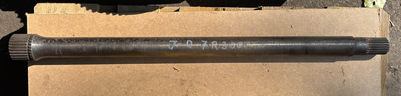John Deere 8RX 8RT 8R 410 Wał Napędowy R552135 - Полуоска за Селскостопанска техника: снимка 1 John Deere 8RX 8RT 8R 410 Wał Napędowy R552135 - Полуоска за Селскостопанска техника: снимка 1