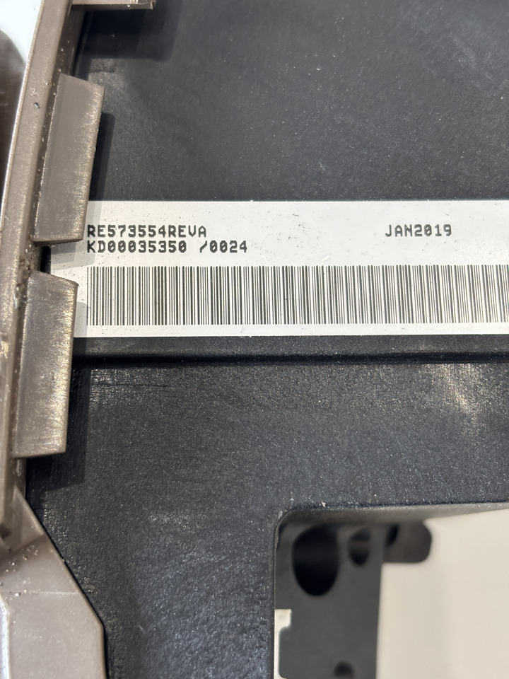 John Deere seria 6000 7000 8000 R - joystick 5-funkcyjny CommandARM RE573554 - Скоростен лост за Селскостопанска техника: снимка 4 John Deere seria 6000 7000 8000 R - joystick 5-funkcyjny CommandARM RE573554 - Скоростен лост за Селскостопанска техника: снимка 4