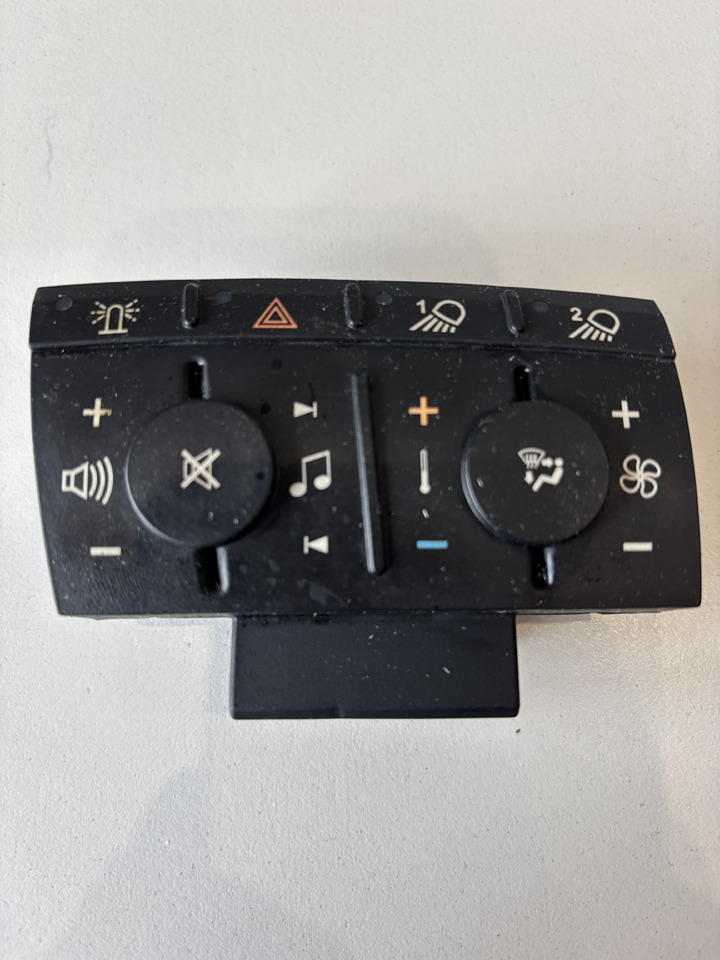 John Deere seria 6000 7000 8000 R - moduł panel radia nawiewu RE578473 - Кабина и интериор за Селскостопанска техника: снимка 1 John Deere seria 6000 7000 8000 R - moduł panel radia nawiewu RE578473 - Кабина и интериор за Селскостопанска техника: снимка 1